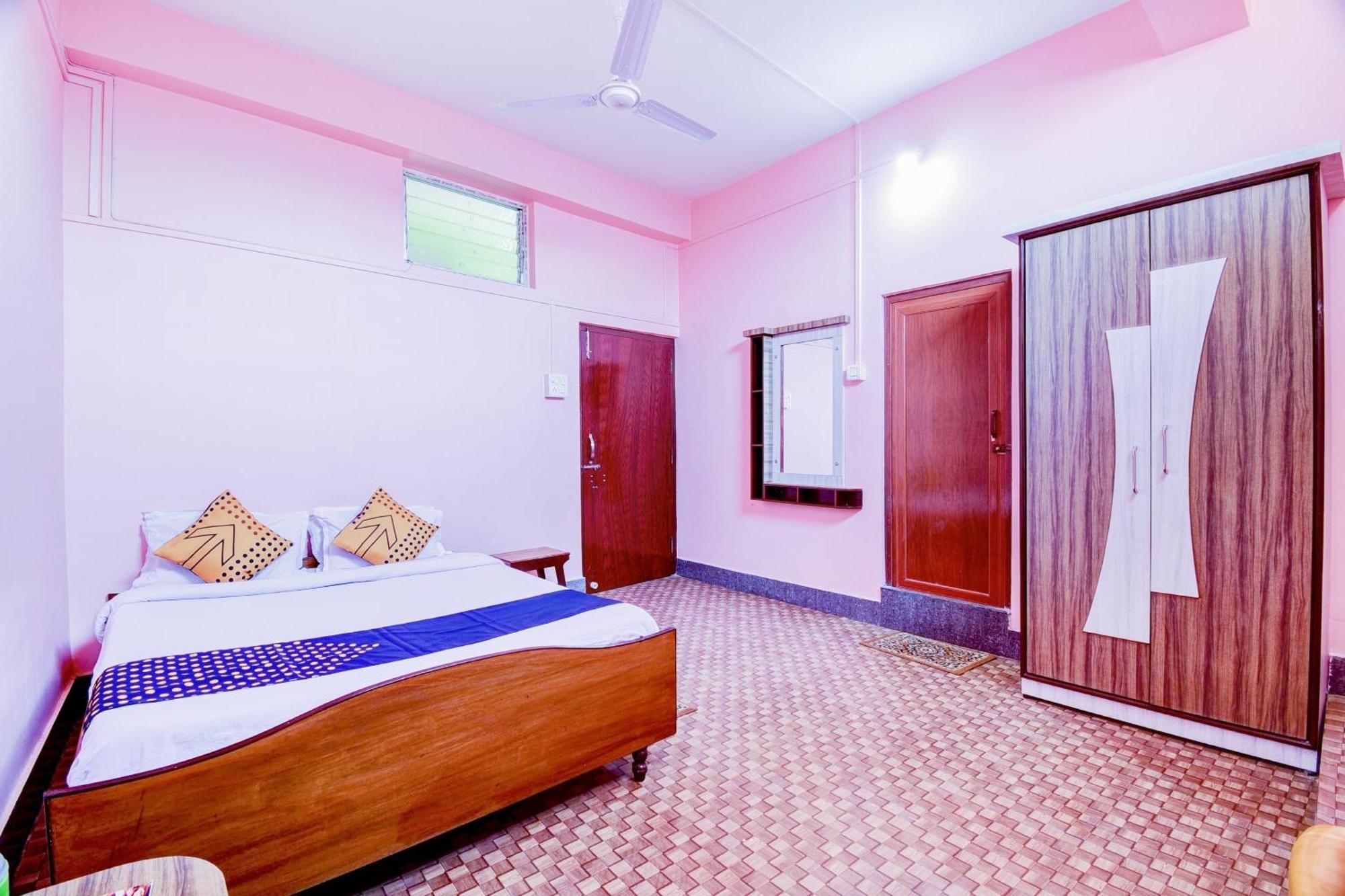 SPOT ON 80075 Hotel Nandini Dibrugarh Exterior foto